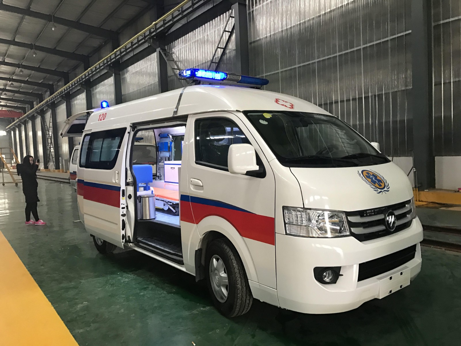 印江救护车转院